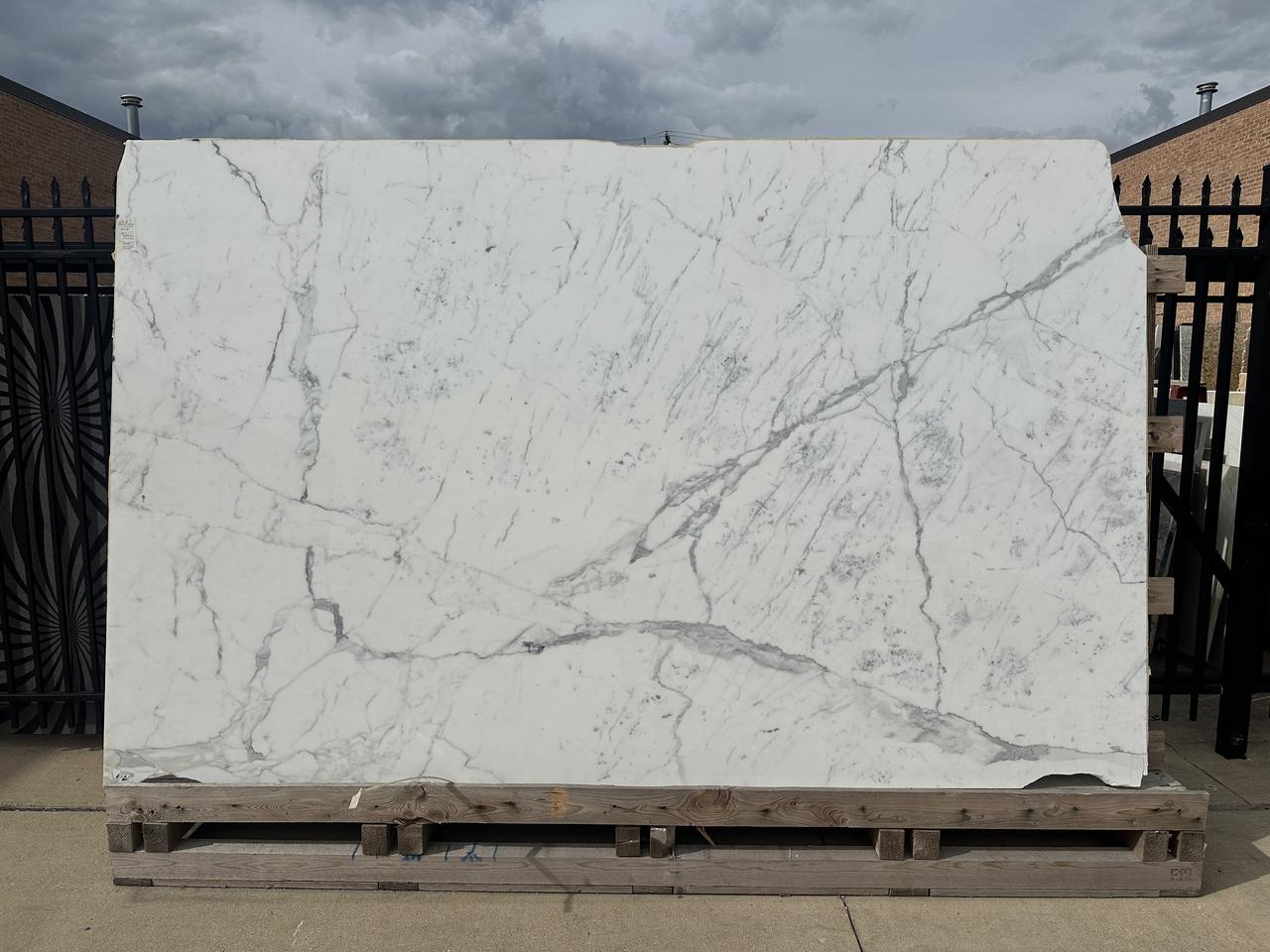 statuario extra 2cm 123x76.jpg