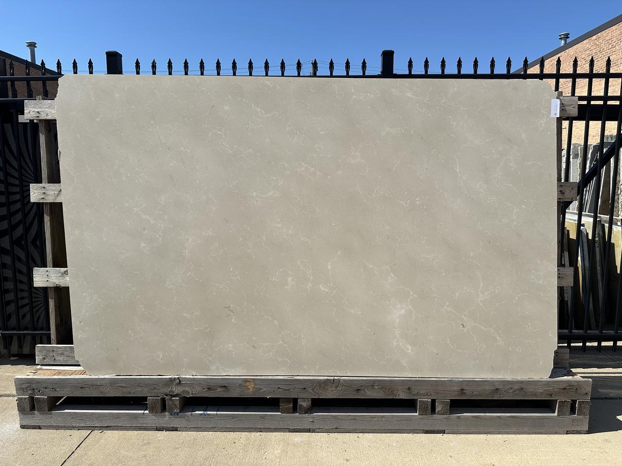 limestone honed 2cm 108-112x68.jpeg