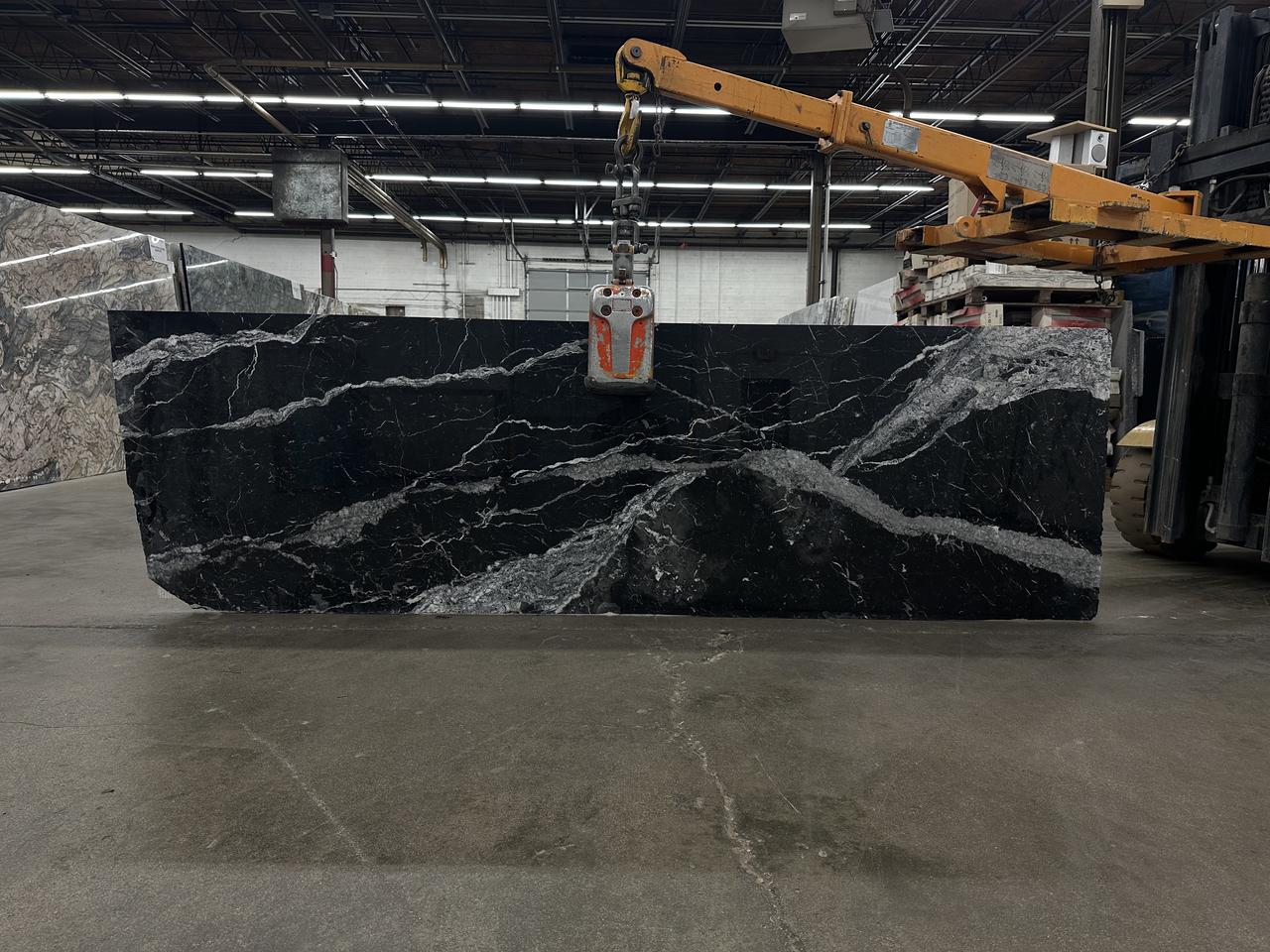 nero marquina 2cm 115x34.jpg