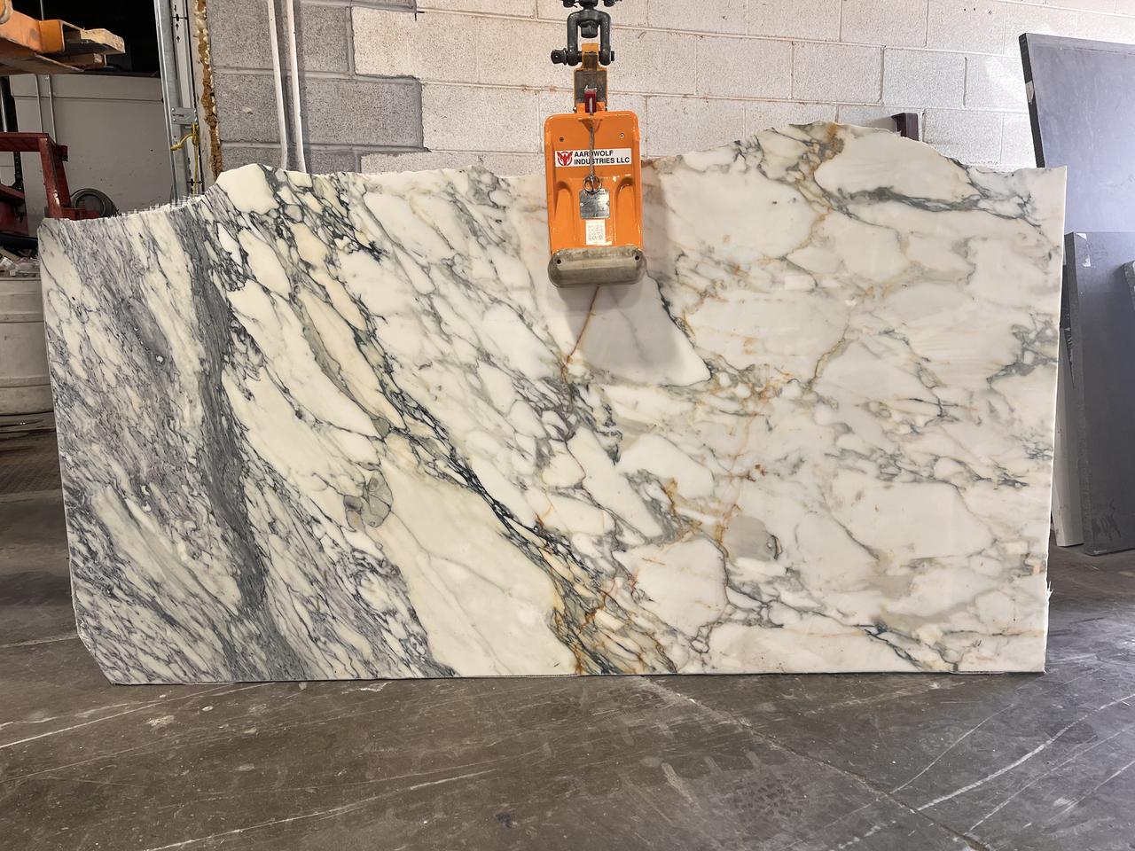 calacatta turquoise 2cm 78x37.jpg