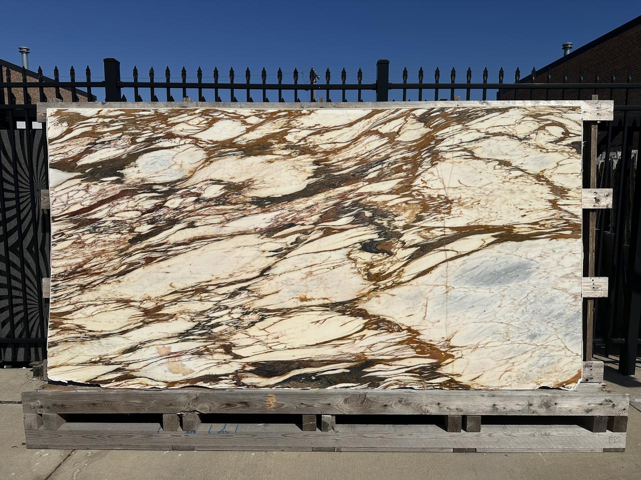 turco gold 2cm 118x62.jpg