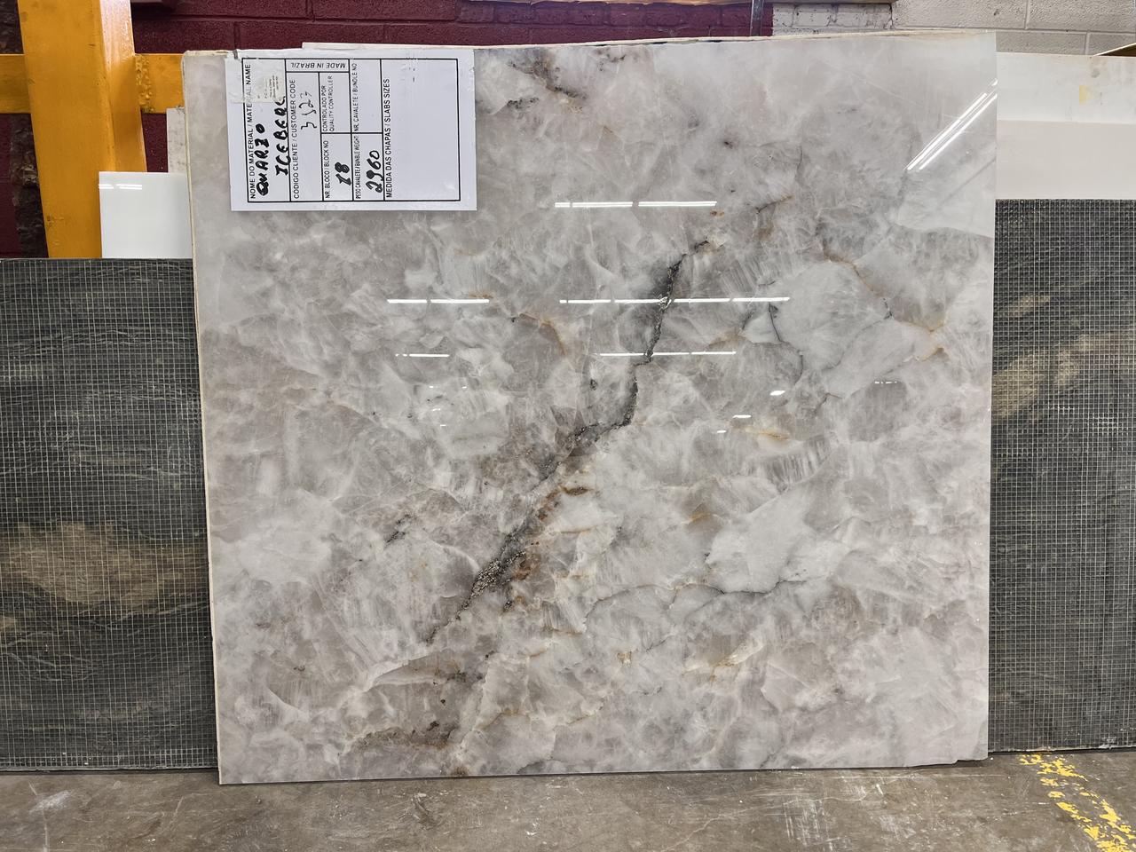 iceberg 2cm 39x36.jpg