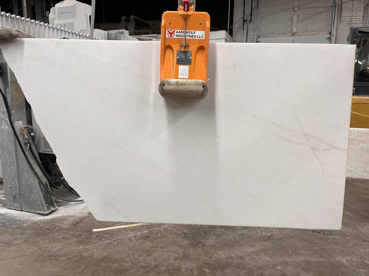 mystery white 2cm 42x29.jpg