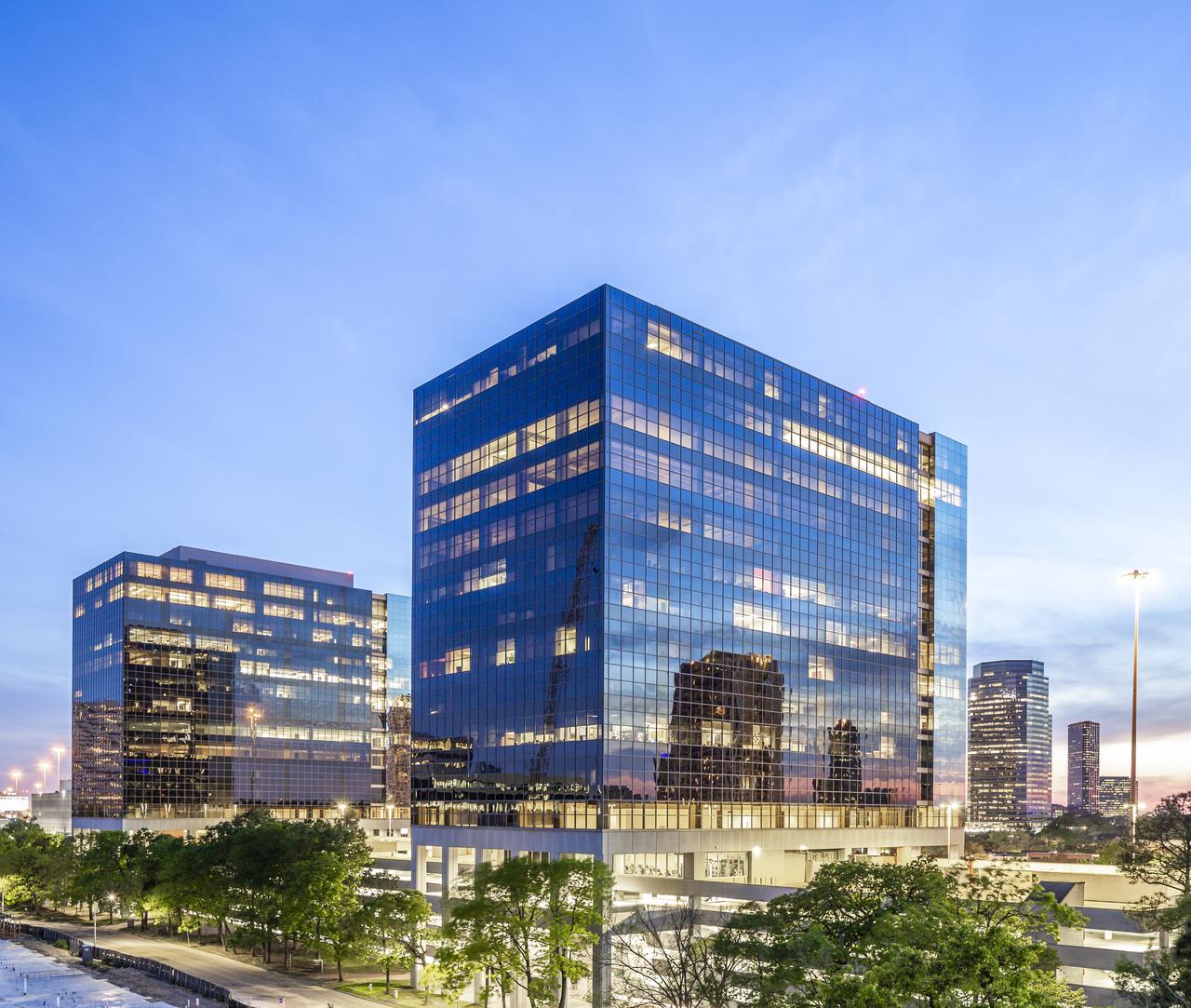 _ park towers_mabry campbell_20190322-houston-campbell-_h6a6211-pano.jpg