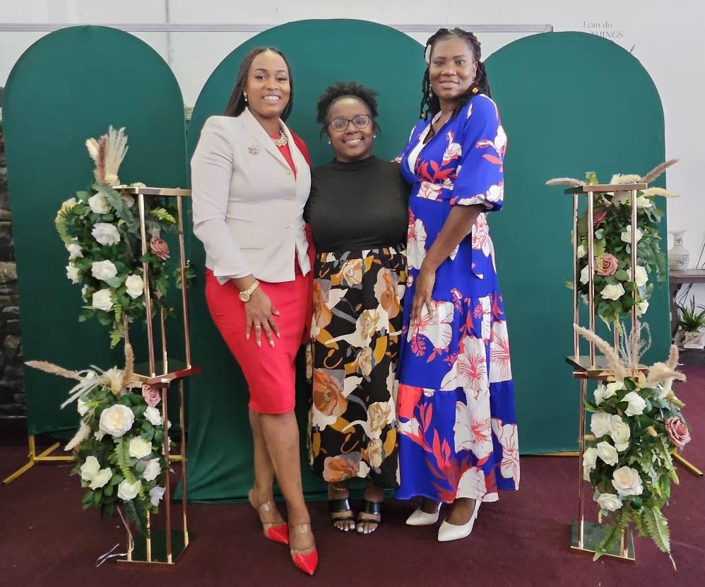 lady vania frediline and cousin.jpg