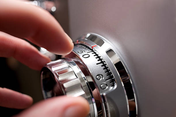 SafeMasters - Professional safe and lock services