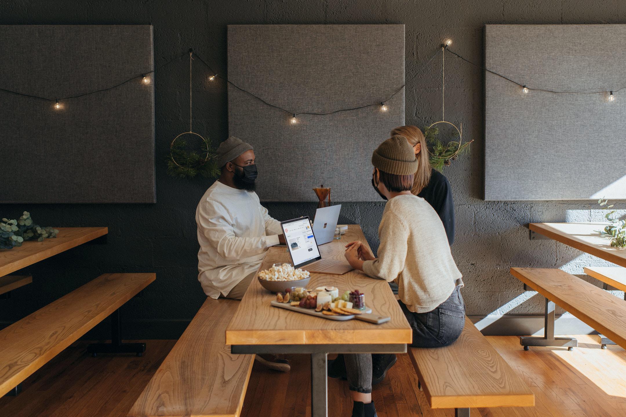 Image of a meeting with a business consultant giving networking tips.