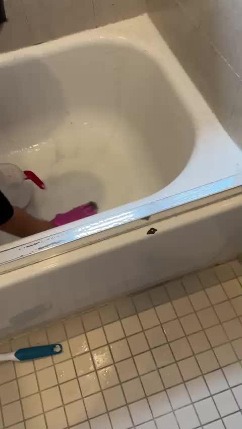 whatsapp video 2025-11-12 at 10.12.26 pm.mp4