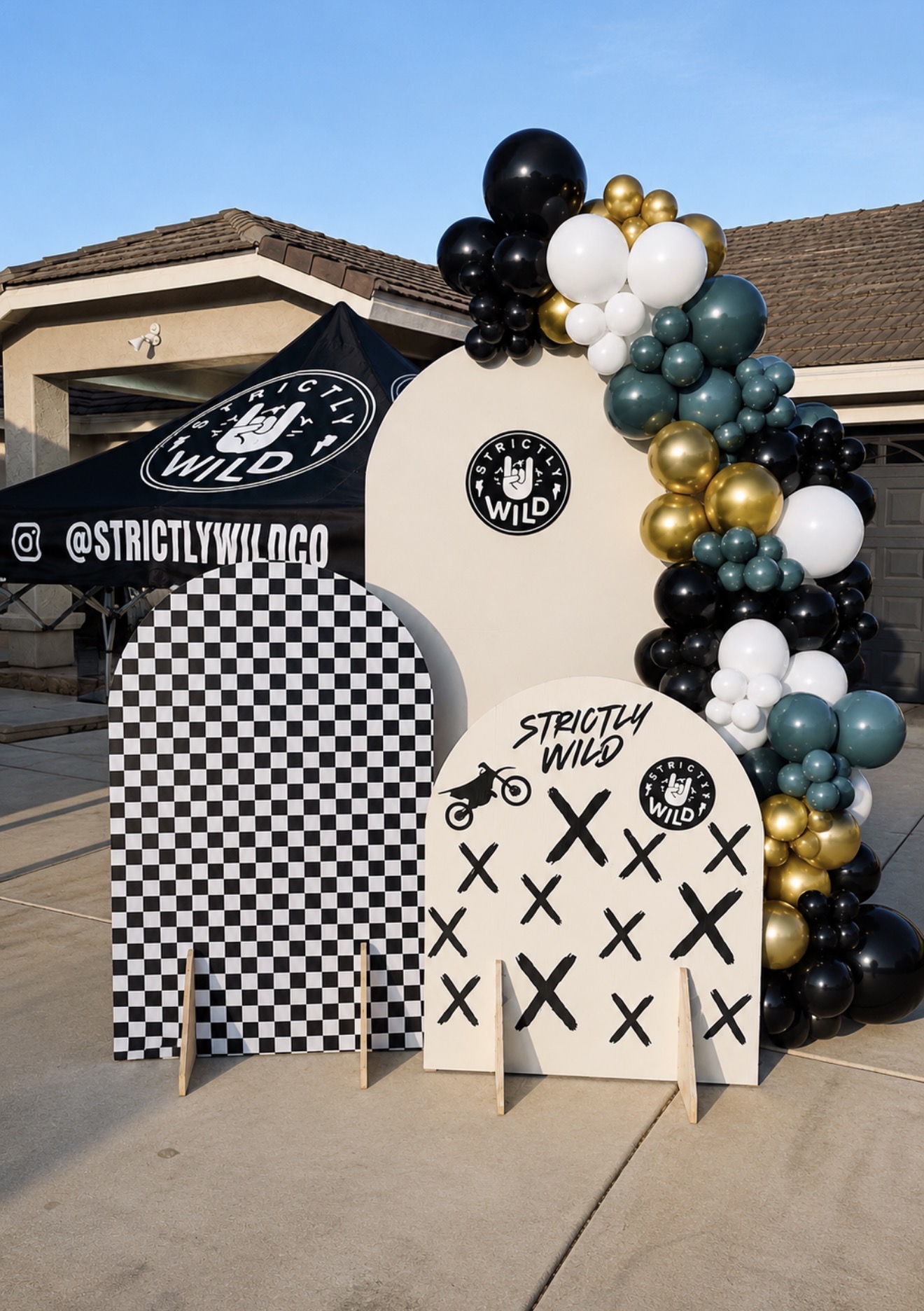 Celebration balloon garland
