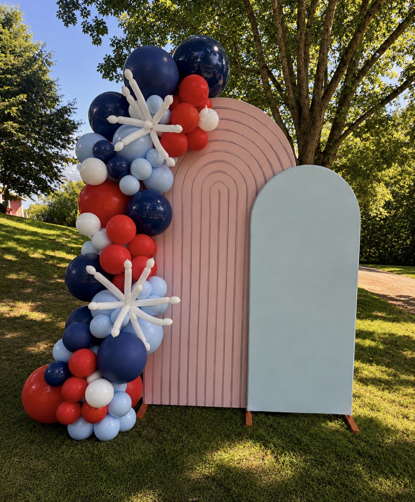 Professional balloon creation
