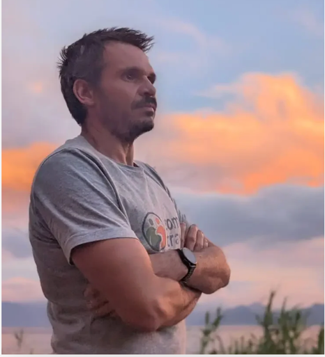 shad photo.png