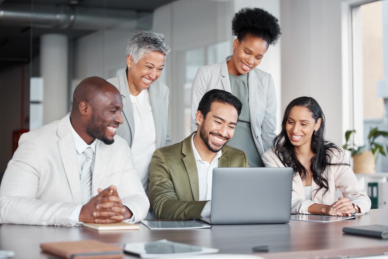 business-people-laptop-and-meeting-in-teamwork-c-2026-03-25-03-17-09-utc.jpg