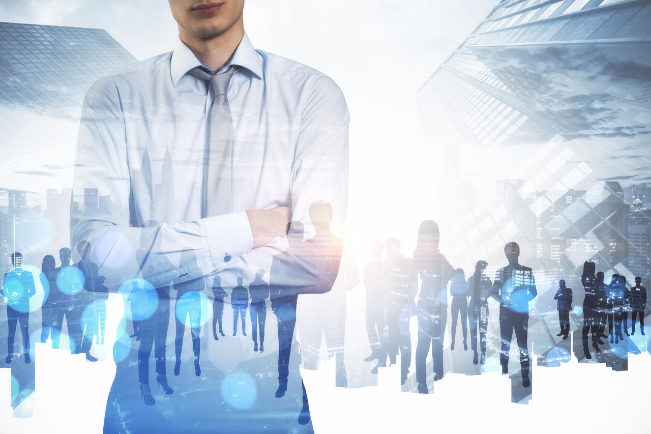 crowd-of-businesspeople-standing-on-abstract-brigh-2026-01-11-08-49-01-utc.jpg