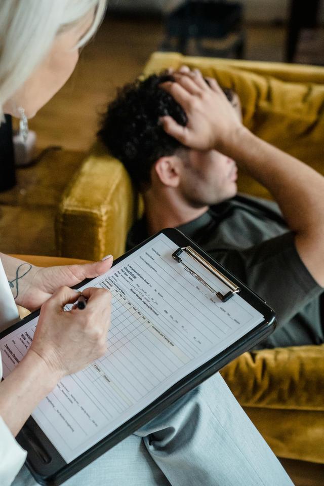 <code>Comprehensive guide to CBT in Lebanon – therapy techniques, benefits, and how to find the right cognitive behavioral therapist</code>