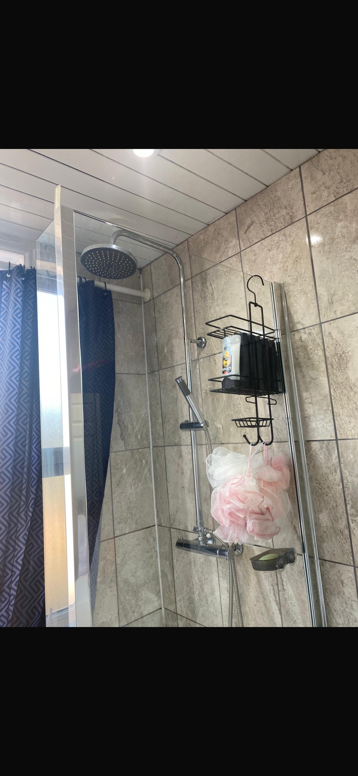 End of tenancy flat after professional cleaning - inspection ready