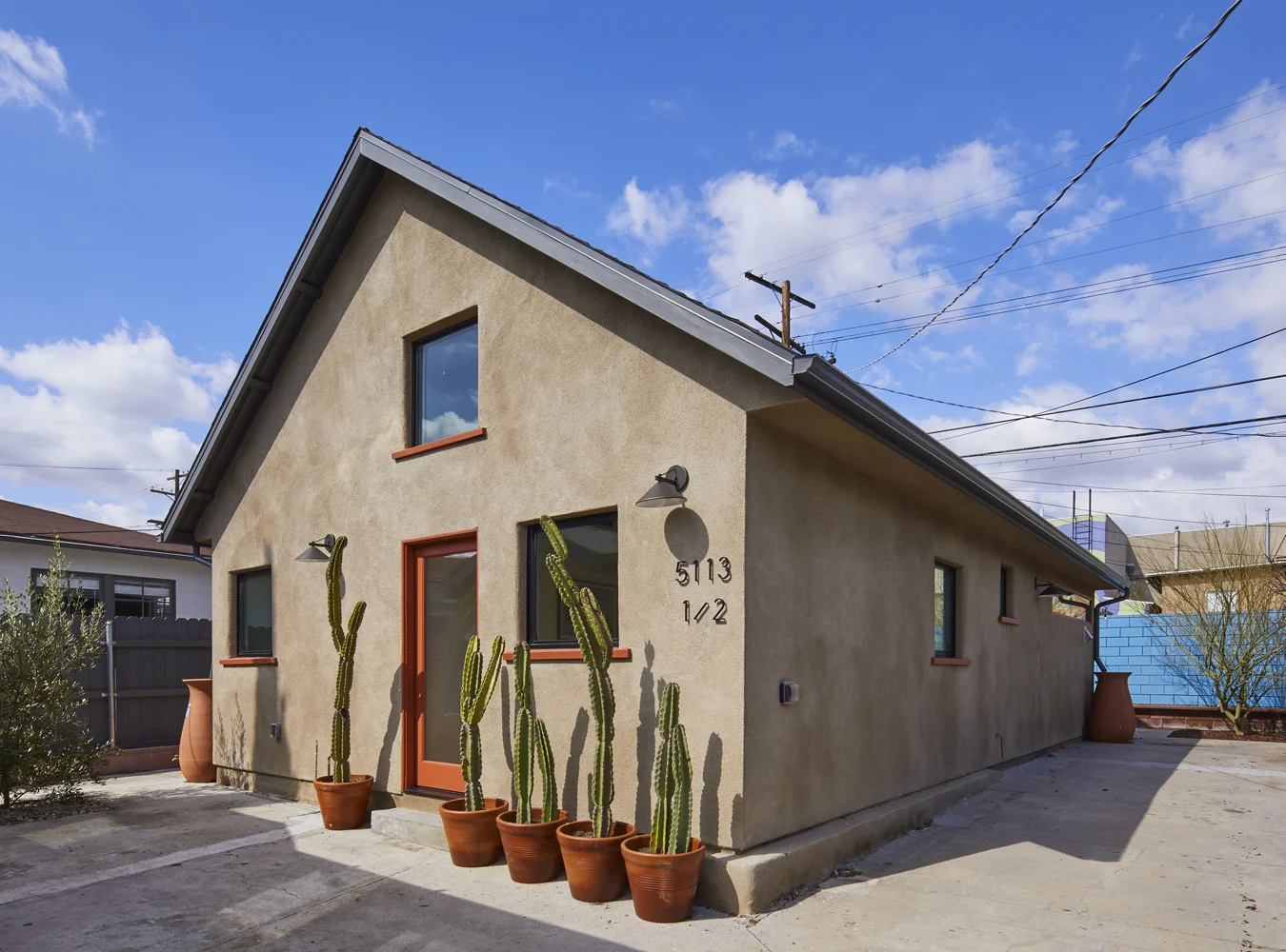New construction backyard ADU in Los Angeles designed to generate long-term rental income. See how BLD LA helps homeowners prepare for retirement with fully permitted ADUs.