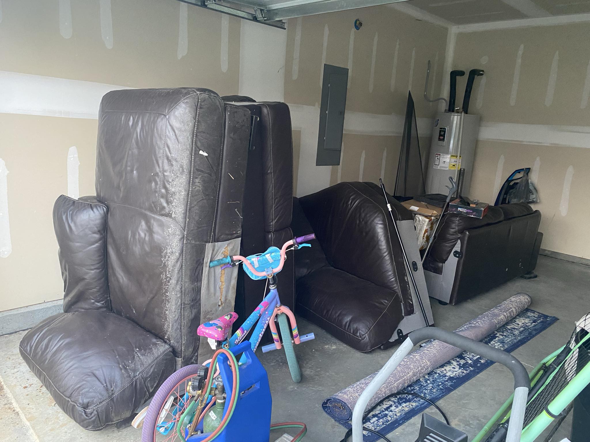 Completed junk removal project