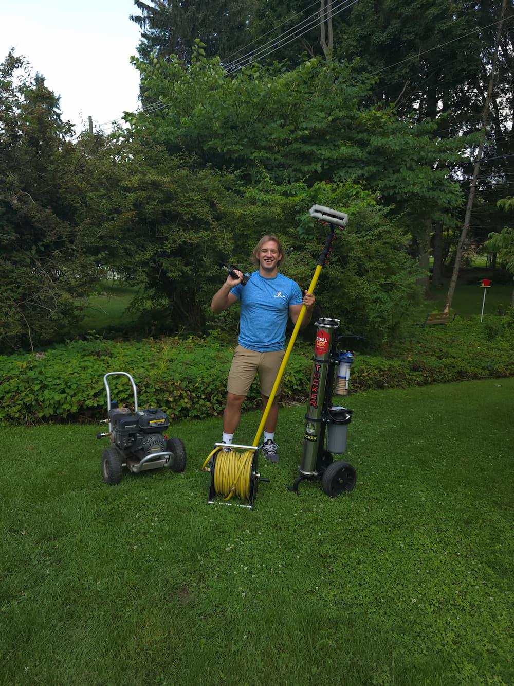 wash-em-up-window-washing-cleaning-power-washing-cleaning-isaiah.jpg
