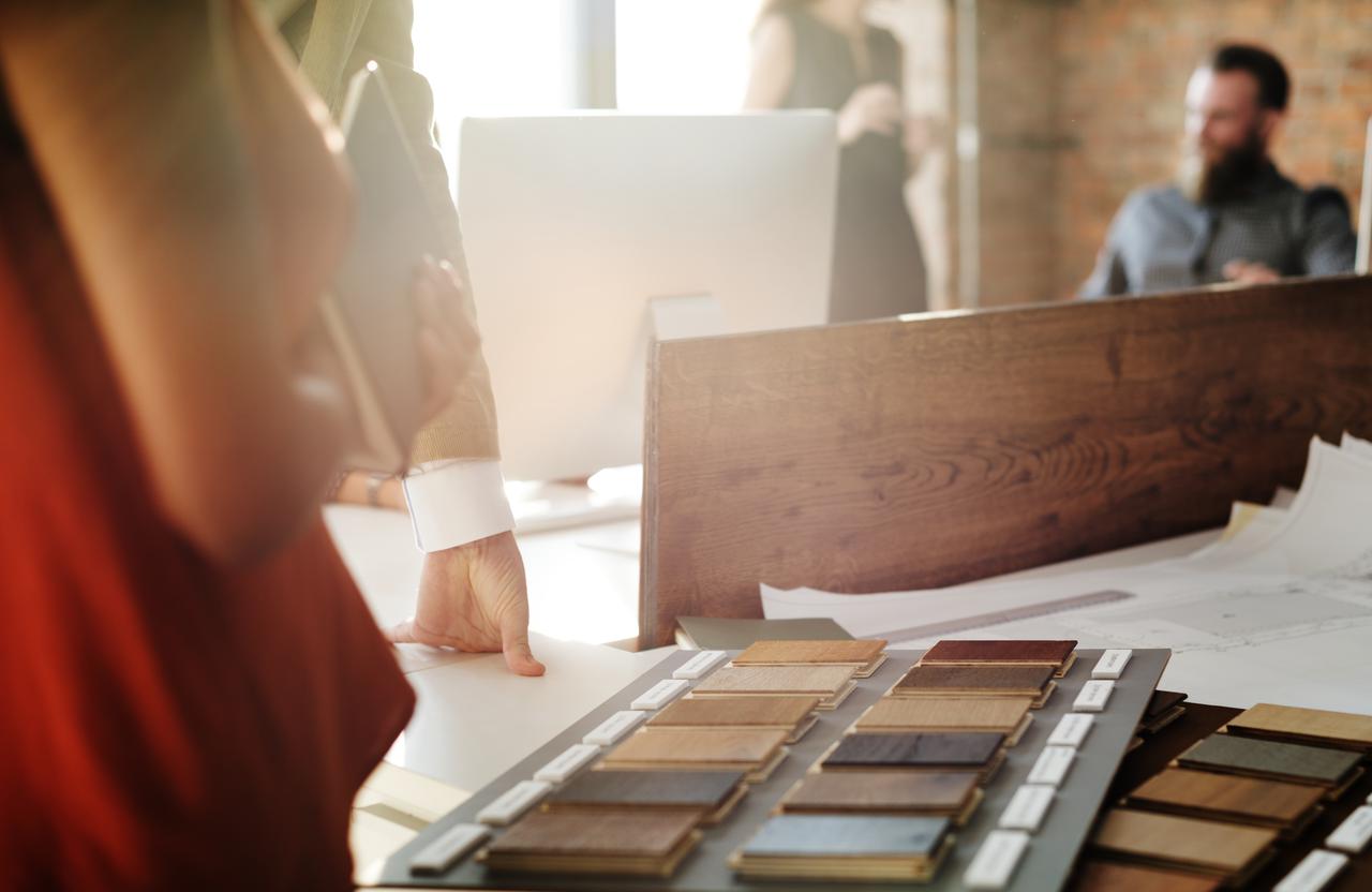 design-team-busy-working-talking-concept.jpg