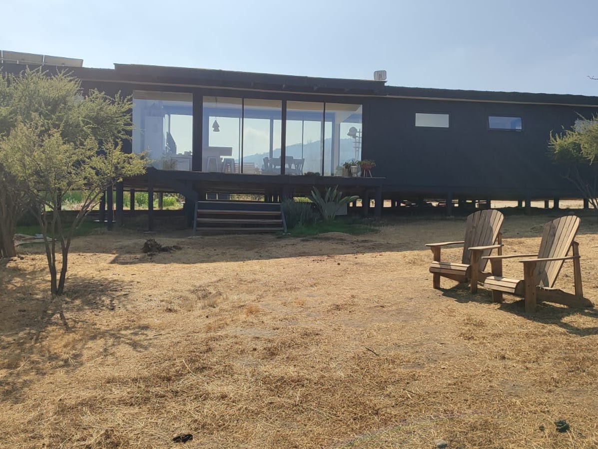 Antes: patio vacío