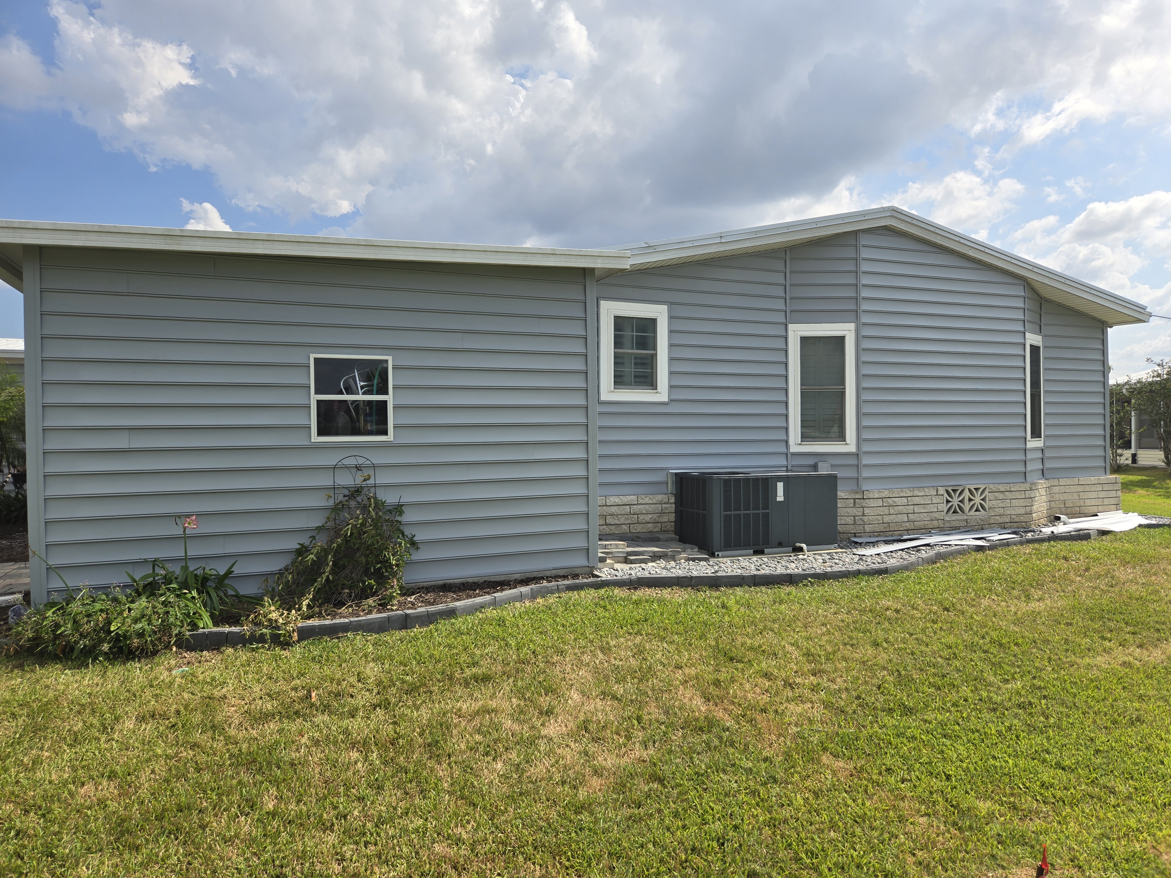Vinyl Siding Refresh image 3