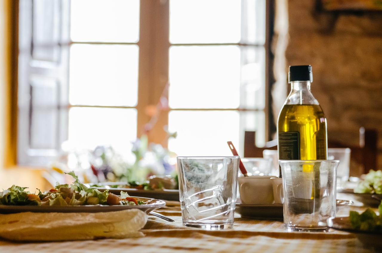 Learn the differences between a Greek and Mediterranean restaurant