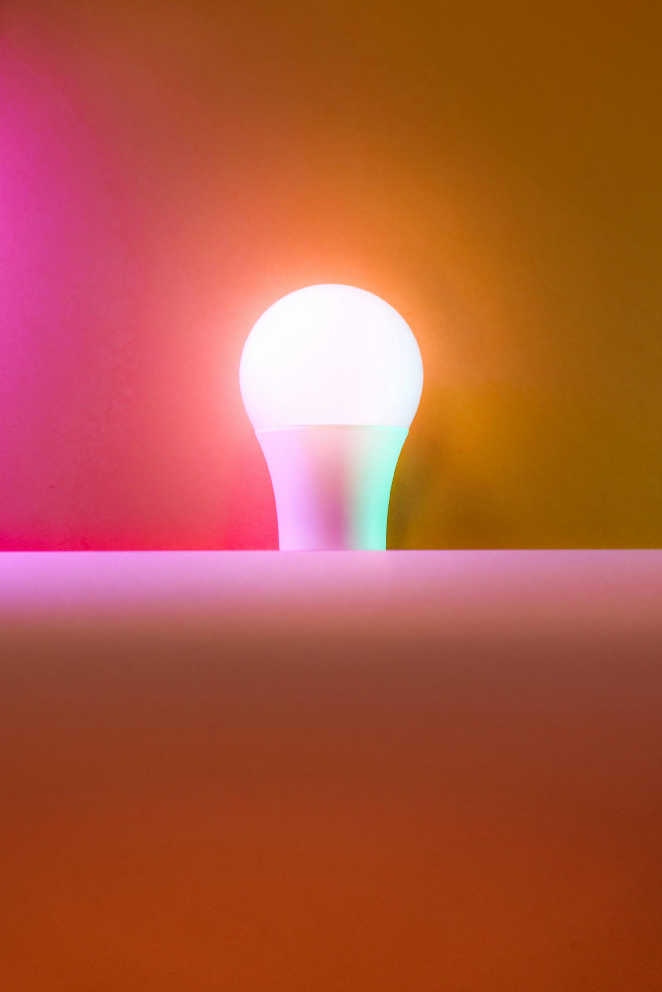 Light bulb. Pastel gradient.