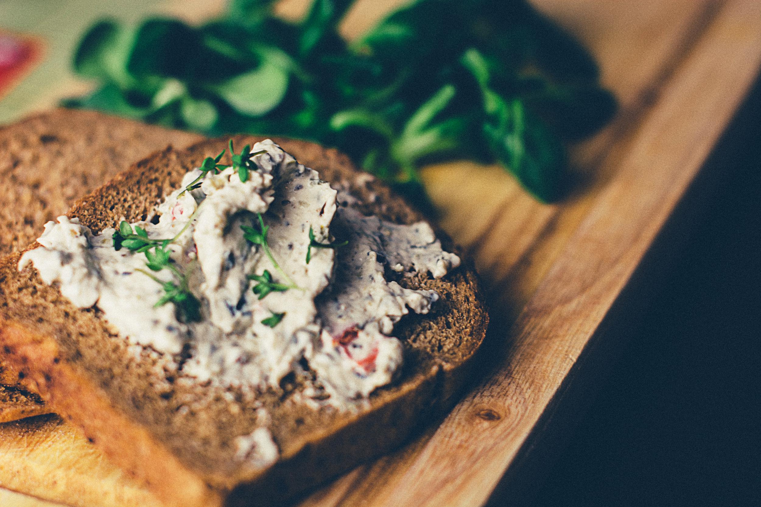 883e4dc2-1553-11e7-8f2d-0242ac11000d.breakfast-supper-lambs-lettuce-cuckooflower-72741.jpeg